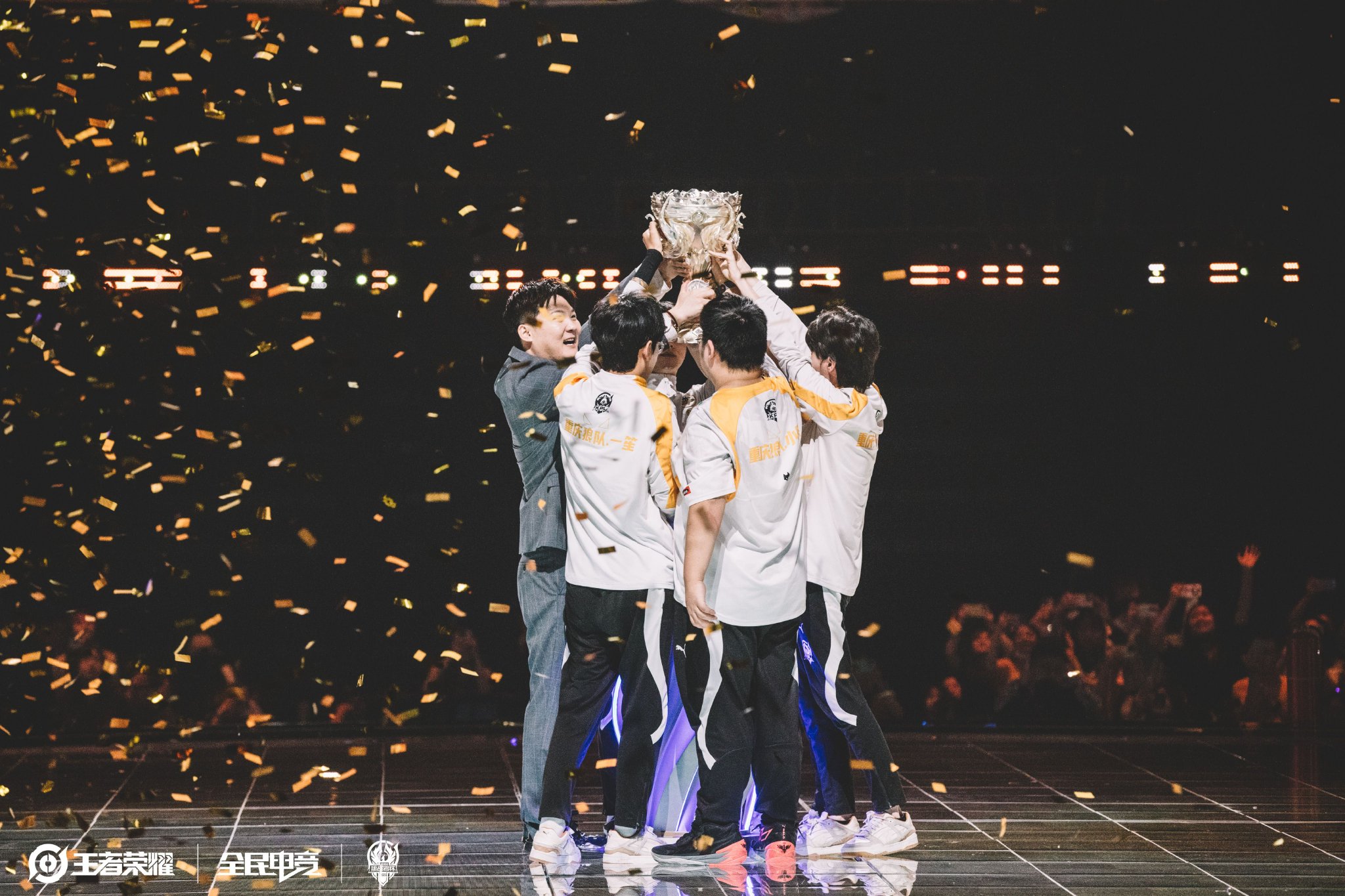 间完成攻守 间完成攻守