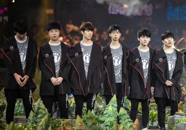 表现格外抢 表现格外抢